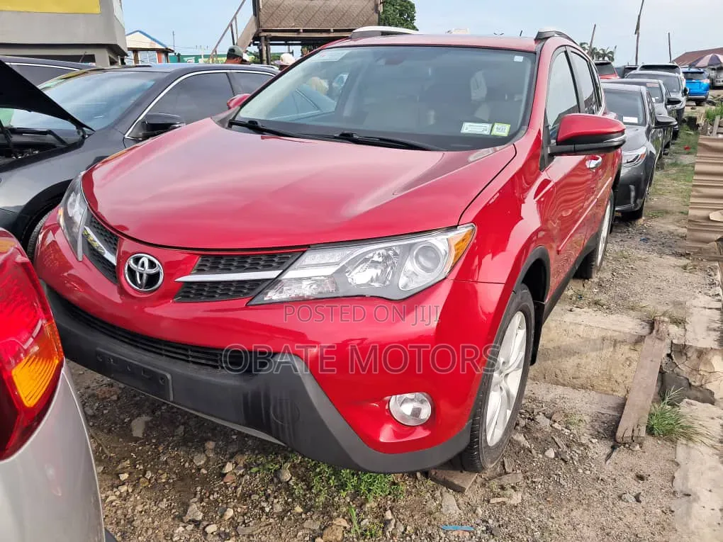 Toyota RAV4 2015 Red