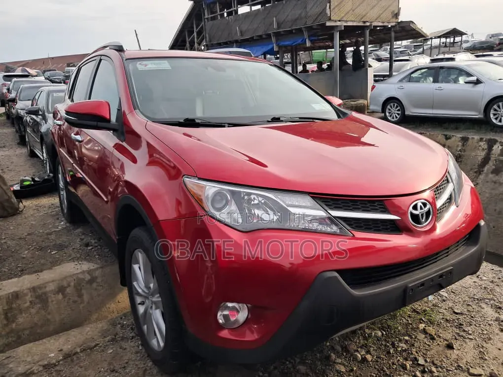 Toyota RAV4 2015 Red
