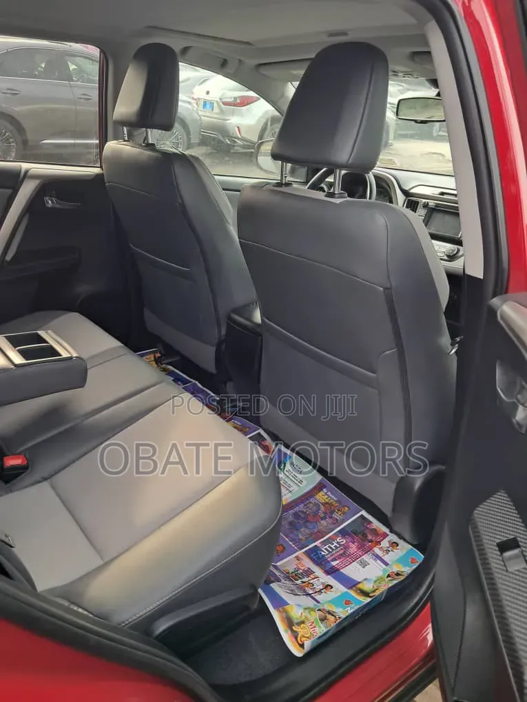 Toyota RAV4 2015 Red