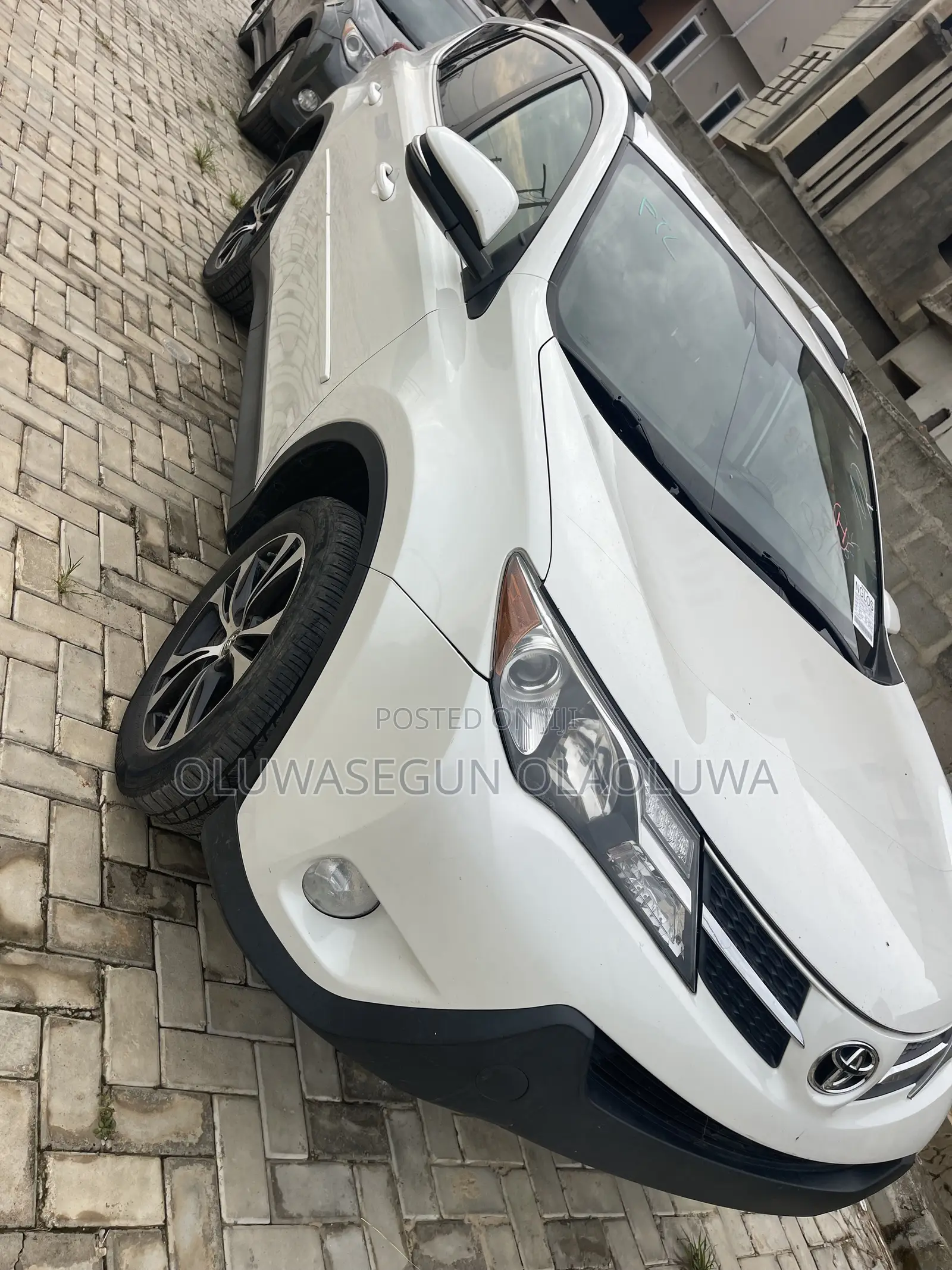 Toyota RAV4 LE 4dr SUV (2.5L 4cyl 6A) 2015 White