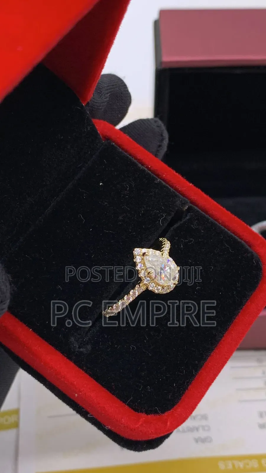 VVS Moissanite Diamond Wedding Ring