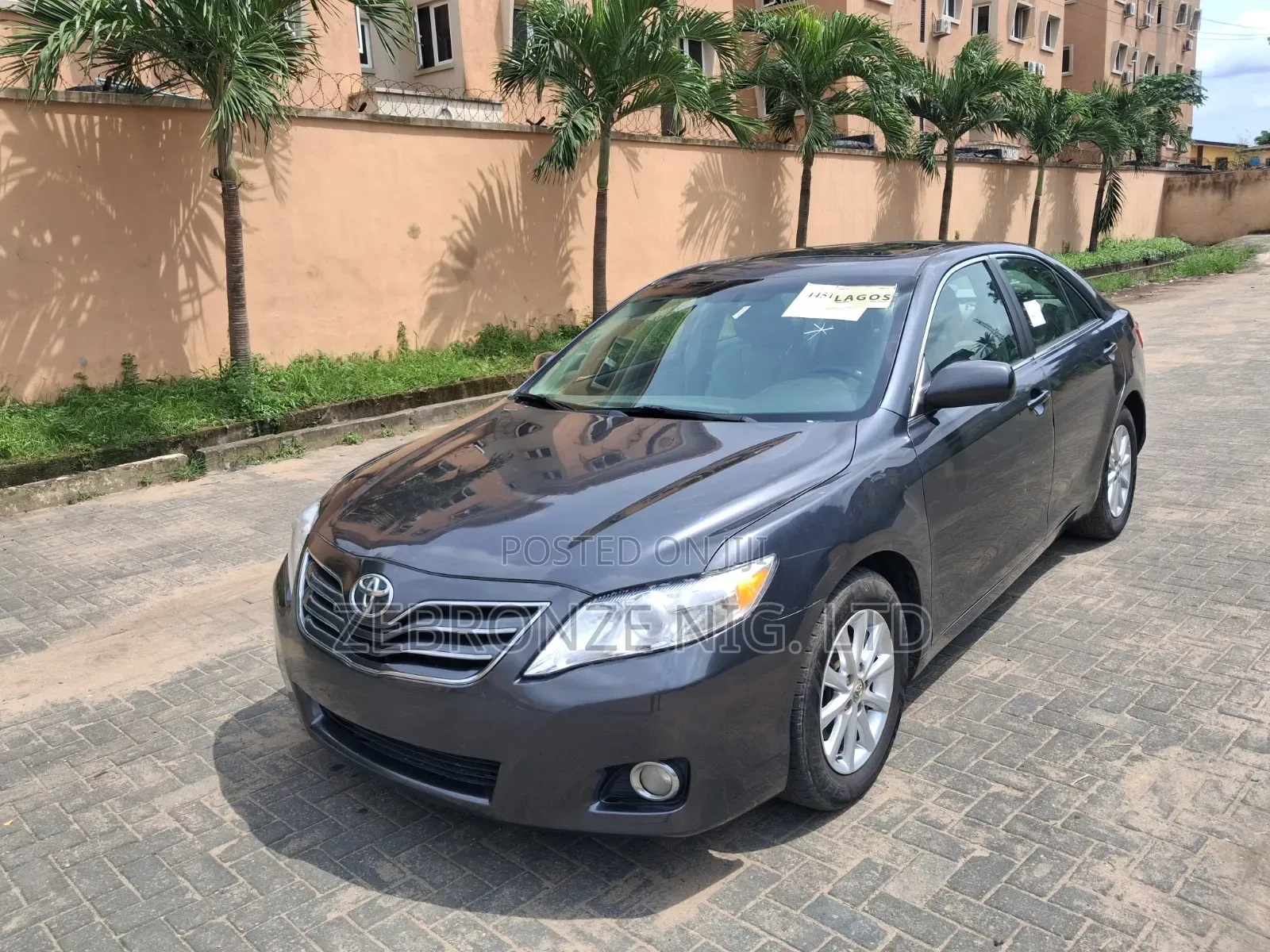 Toyota Camry 2010 Gray