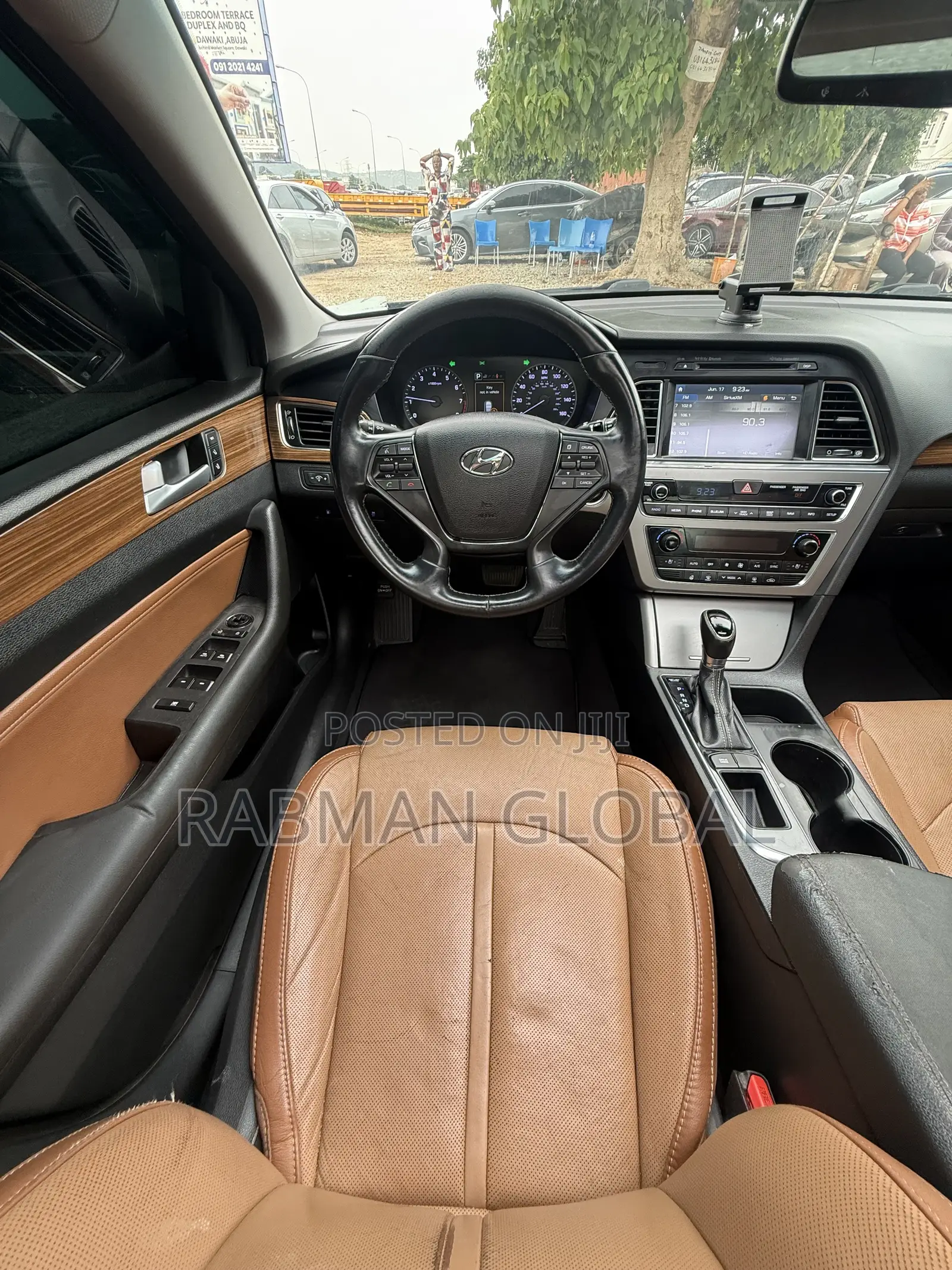 Hyundai Sonata Limited w/Brown Leather 4dr Sedan (2.4L 4cyl 6A) 2015