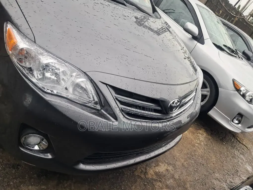 Toyota Corolla 2013 Gray
