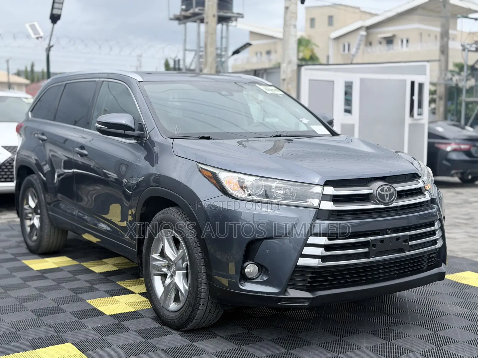 Toyota Highlander Limited Platinum 4x2 V6 (3.5L 6cyl 8A) 2018 Blue