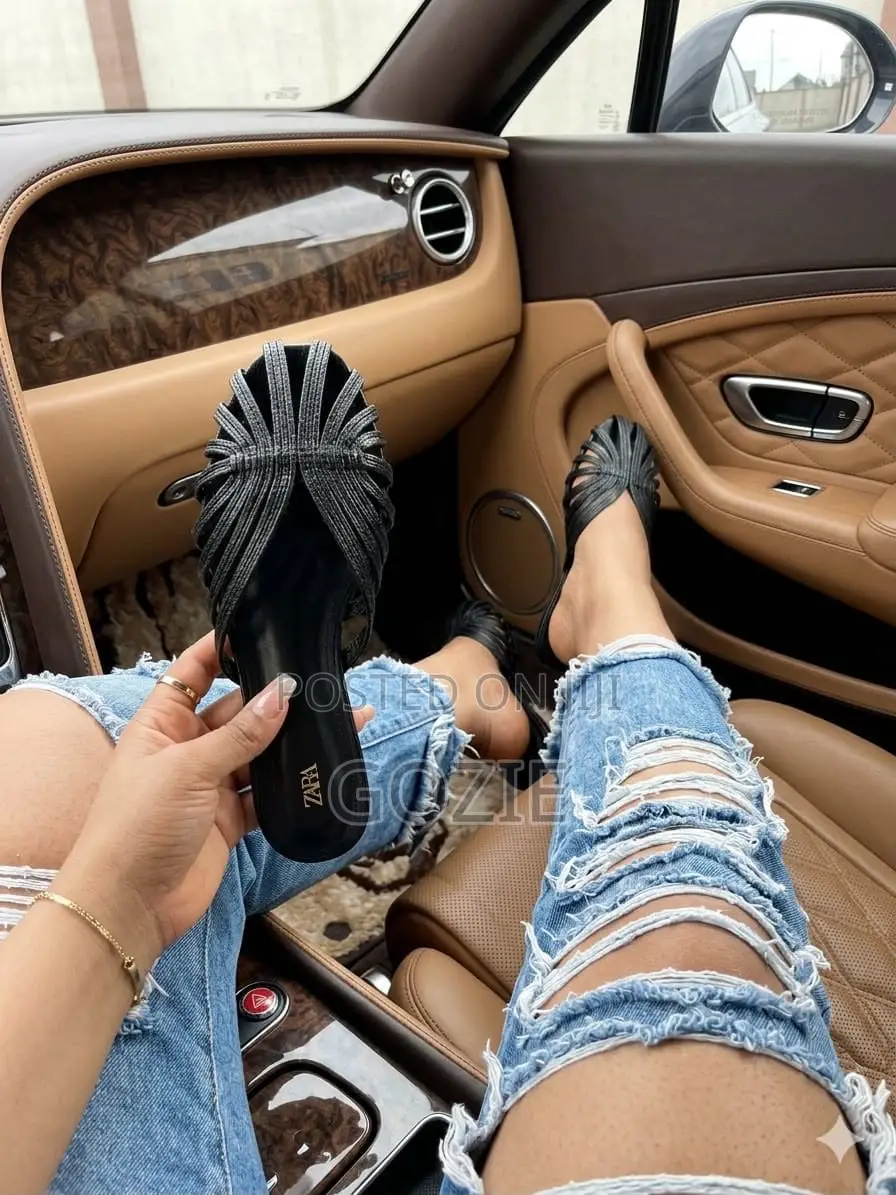 Stylish Covered Front Flat Slippers