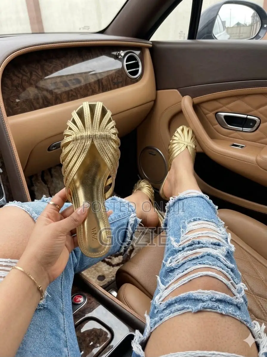 Stylish Covered Front Flat Slippers