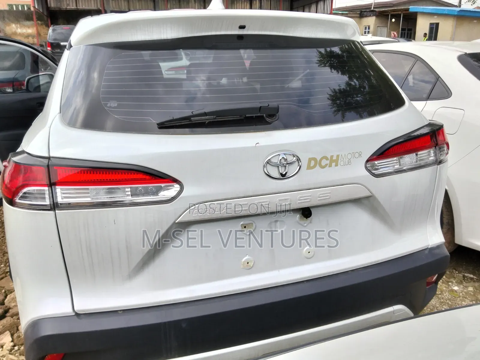Toyota Corolla Cross LE 2025 White