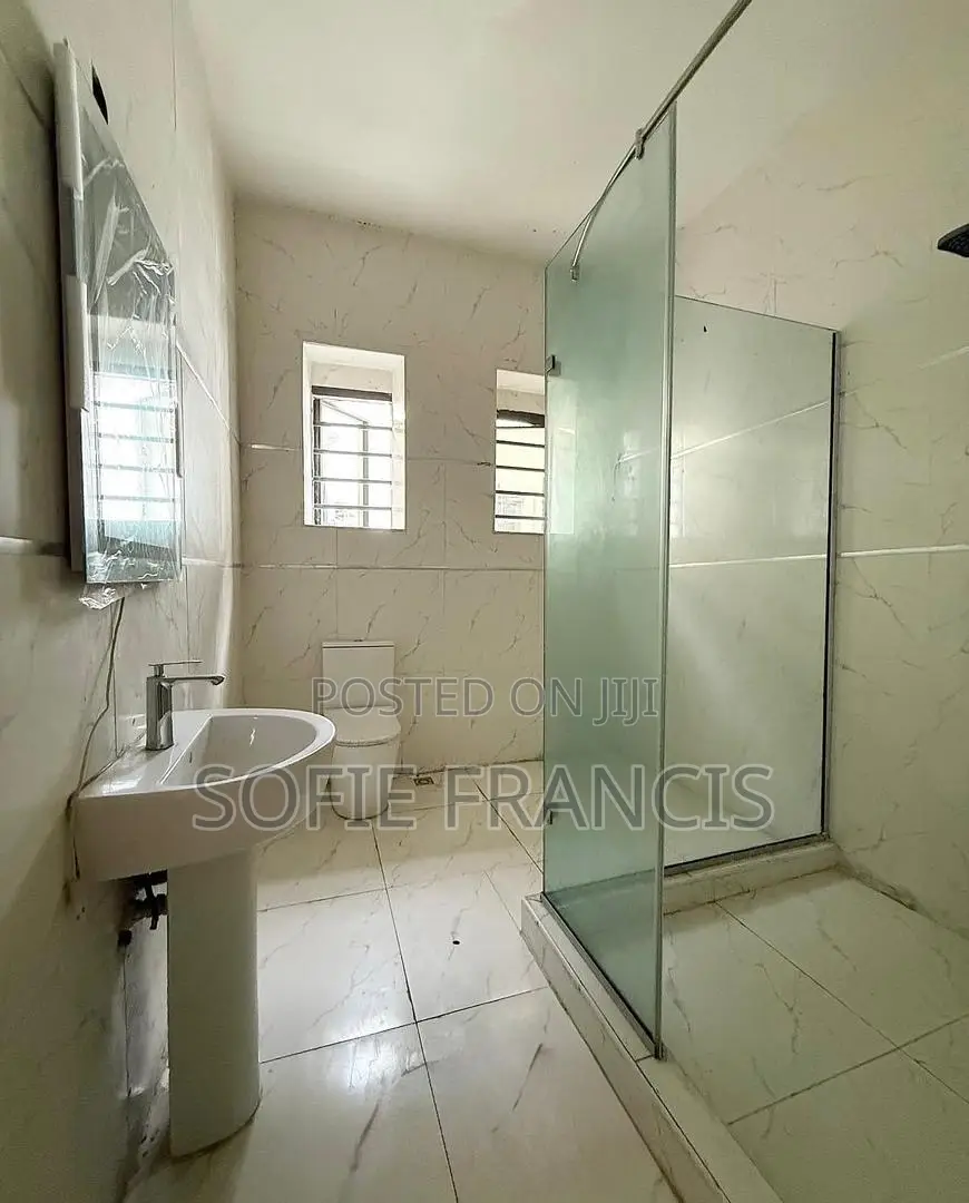 4bdrm Duplex in Orchid, VGC / Ajah for rent