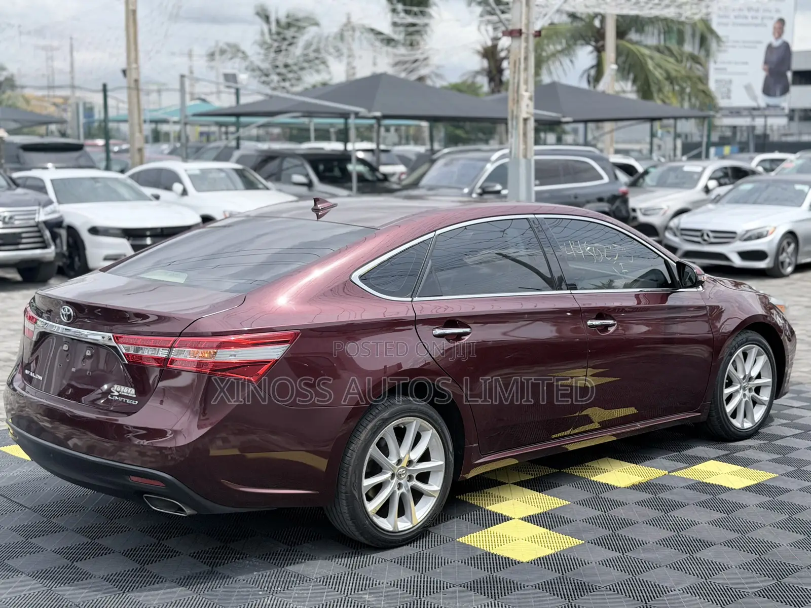Toyota Avalon Limited 4dr Sedan (3.5L 6cyl 6A) 2014 Burgundy