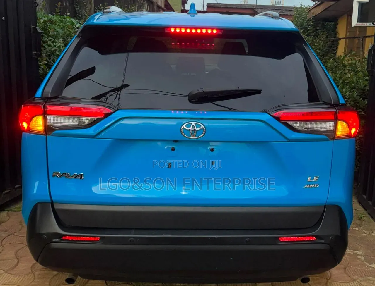 Toyota RAV4 2020 Blue