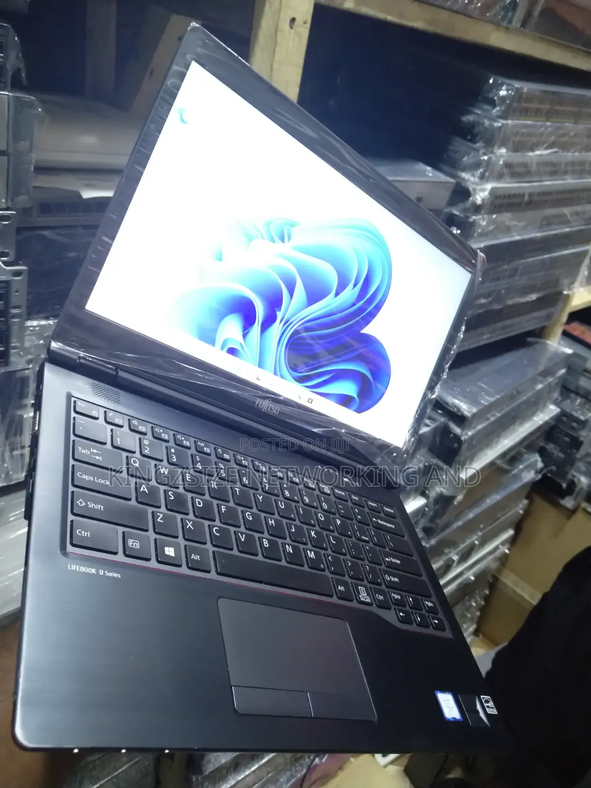 Laptop Fujitsu Lifebook U748 4GB Intel Core i7 SSD 256GB