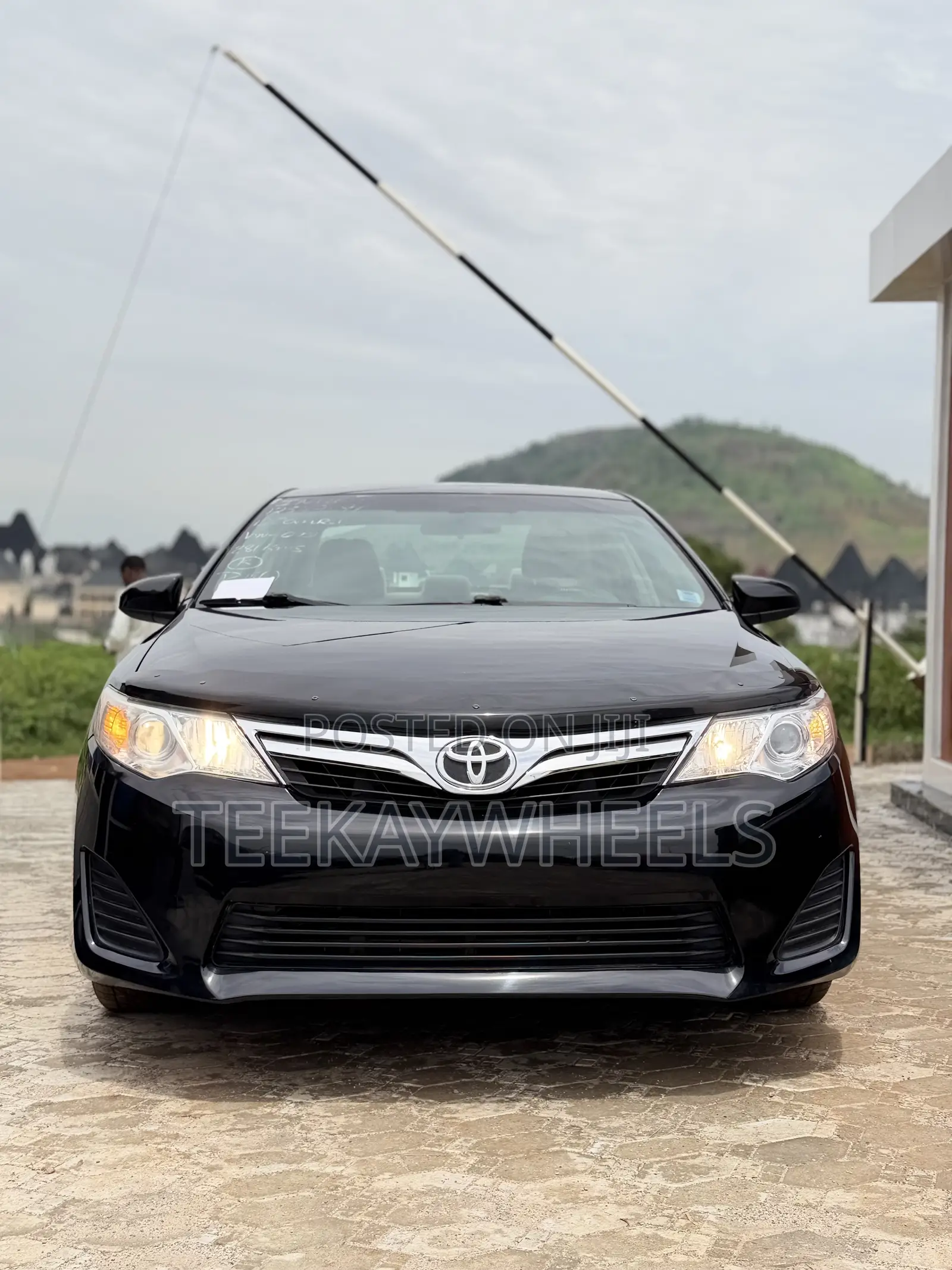 Toyota Camry LE 4dr Sedan (2.5L 4cyl 6A) 2012 Black