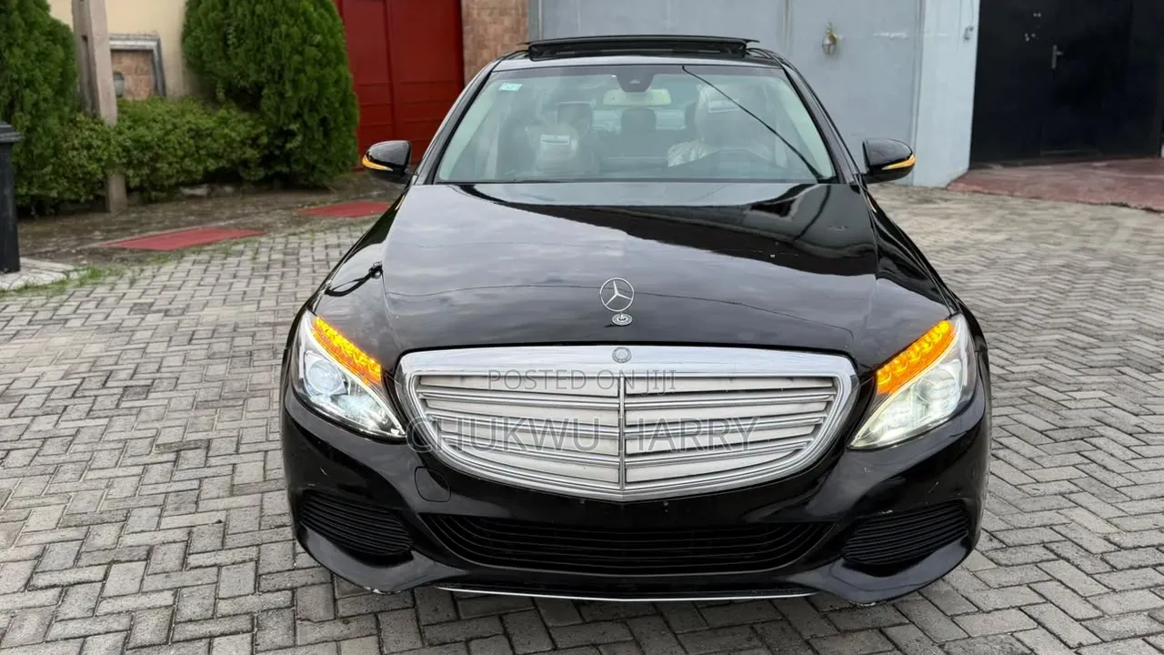 Mercedes-Benz C300 2015 Black