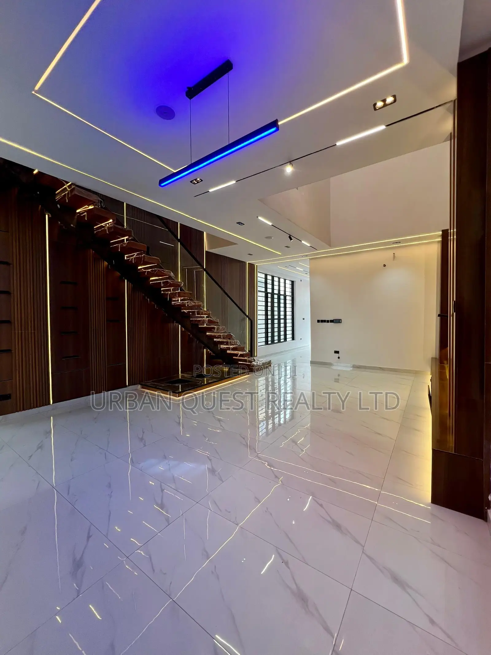 5bdrm Duplex in Ikota for sale