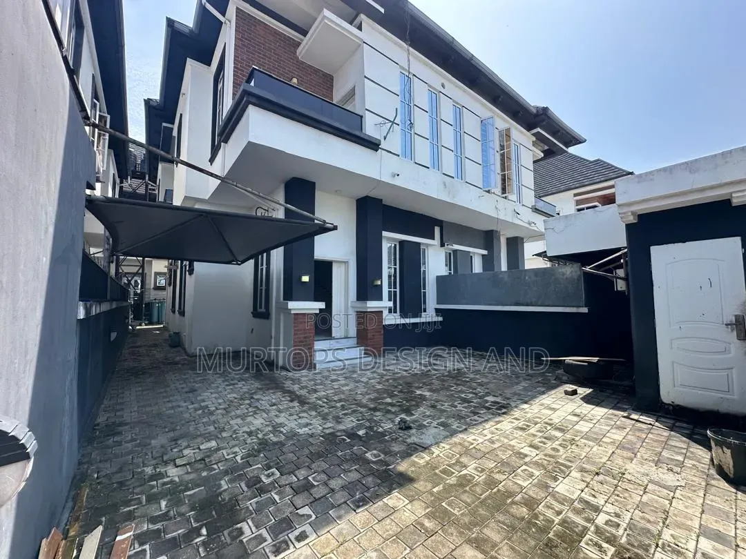 4bdrm Duplex in Chevron for rent