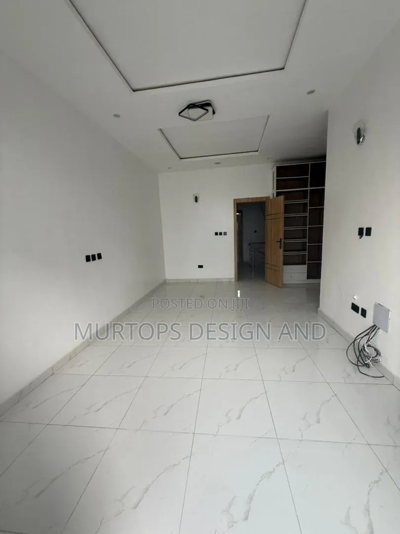3bdrm Townhouse / Terrace in Chevron for rent