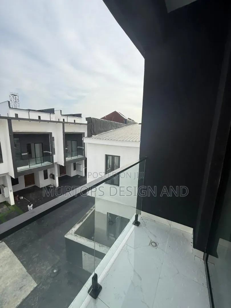 2bdrm Apartment in Chevron for rent