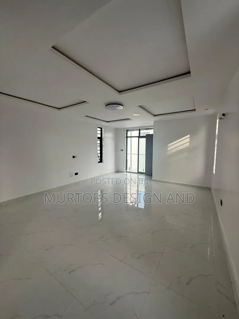 2bdrm Apartment in Chevron for rent