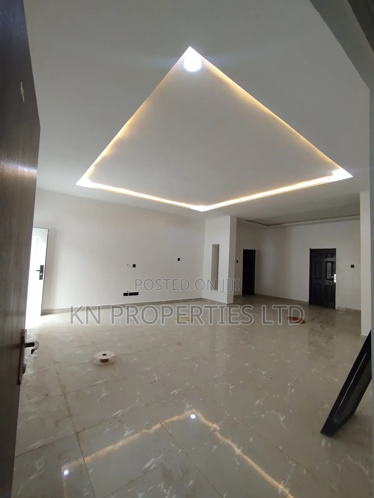 3bdrm Apartment in Airport Road, Lugbe District for rent