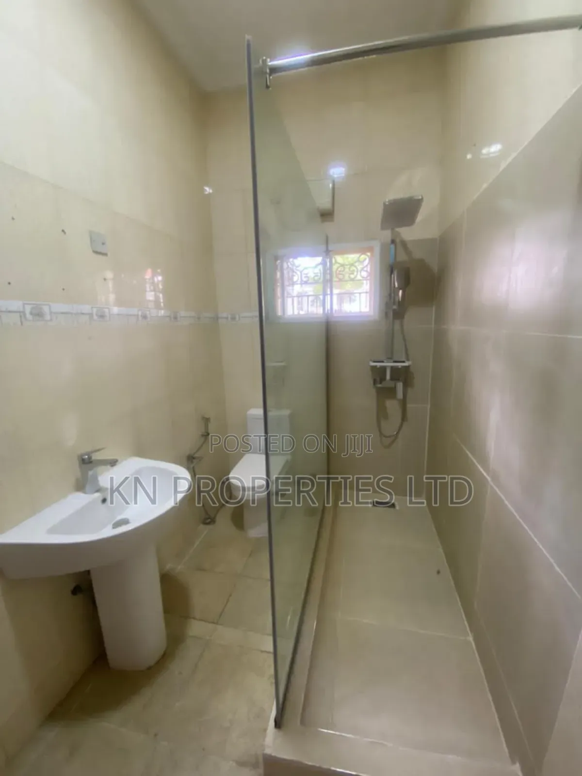 3bdrm Apartment in Asokoro for rent