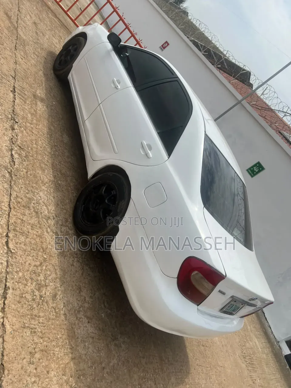 Toyota Camry LE 4dr Sedan (2.4L 4cyl 5M) 2003 White