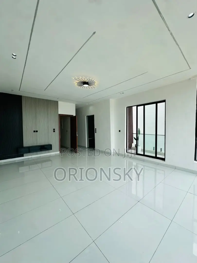 5bdrm Duplex in VGC / Ajah for sale
