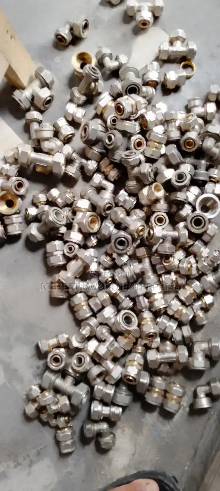 Henco Pipes and Fittings 1/2"