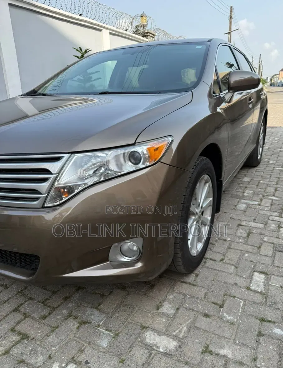 Toyota Venza 2011 Brown