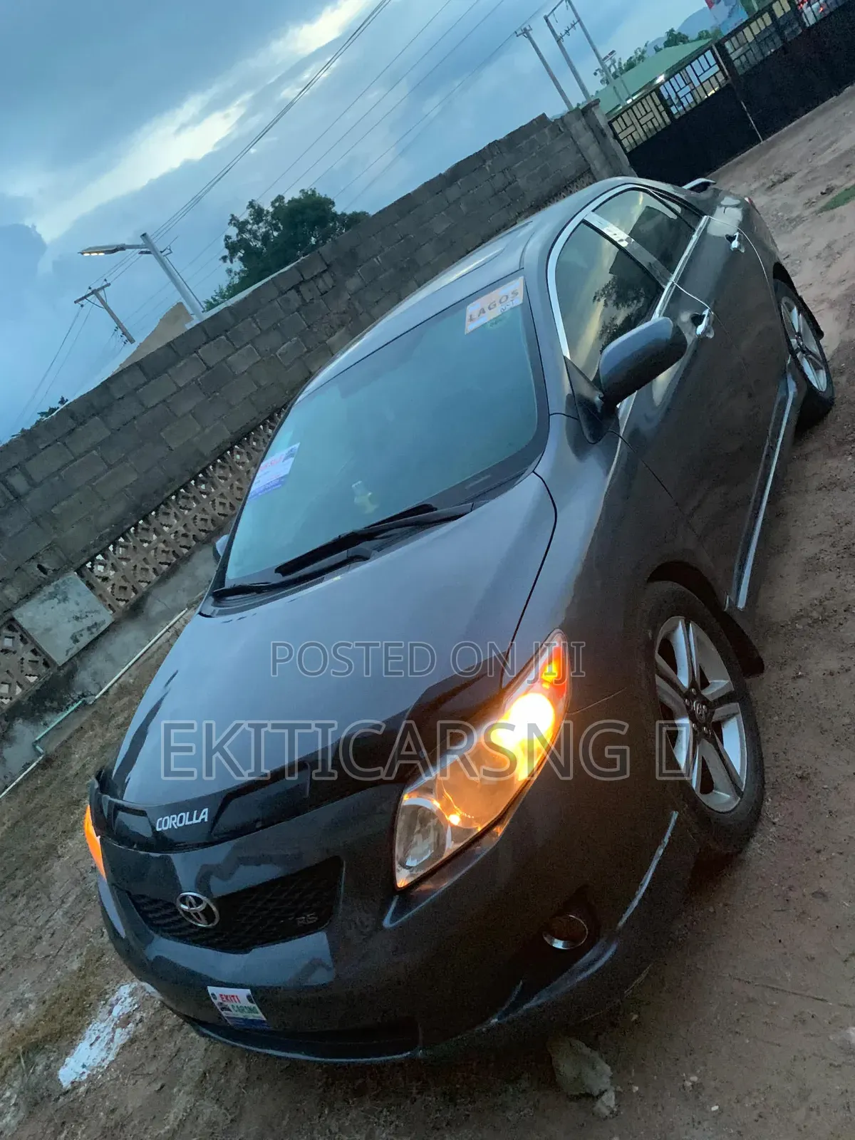 Toyota Corolla 2010 Gray