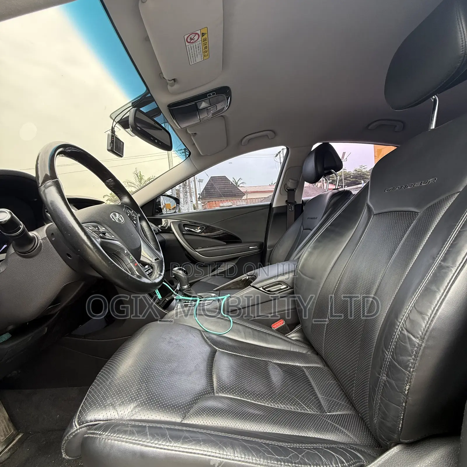 Hyundai Grandeur 2016 Black