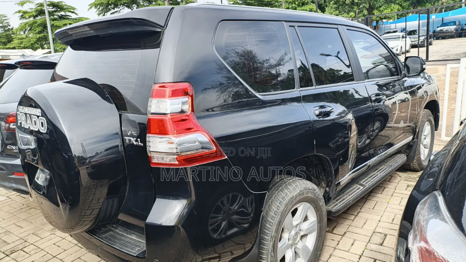 Toyota Land Cruiser Prado 2016 Black