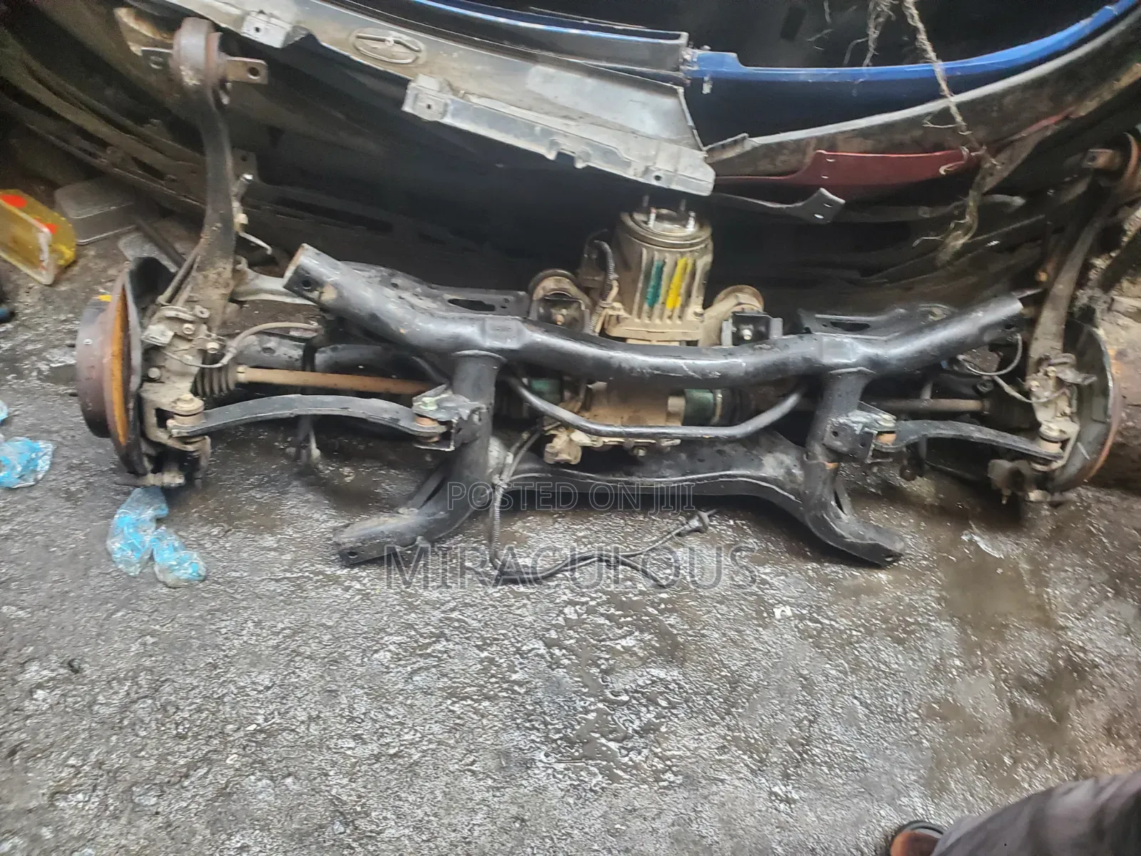 Complete Back Beam Mitsubishi Outlander 2010,2012 Model
