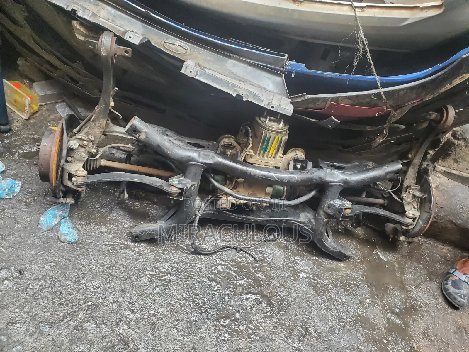 Complete Back Beam Mitsubishi Outlander 2010,2012 Model