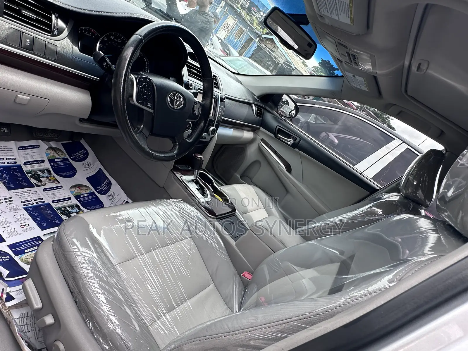 Toyota Camry XLE 4dr Sedan (2.5L 4cyl 6A) 2013 Silver