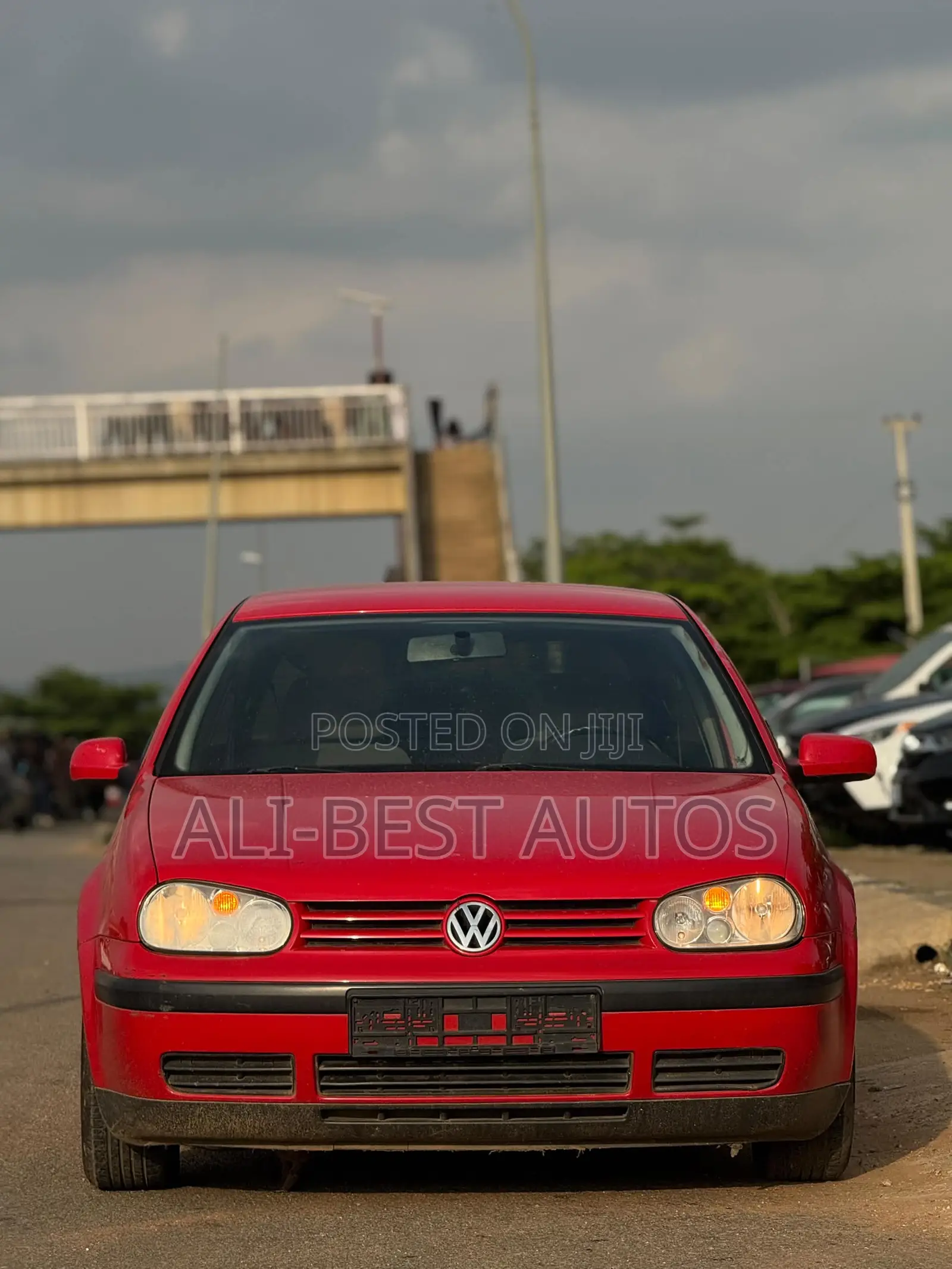 Volkswagen Golf 2005 Red