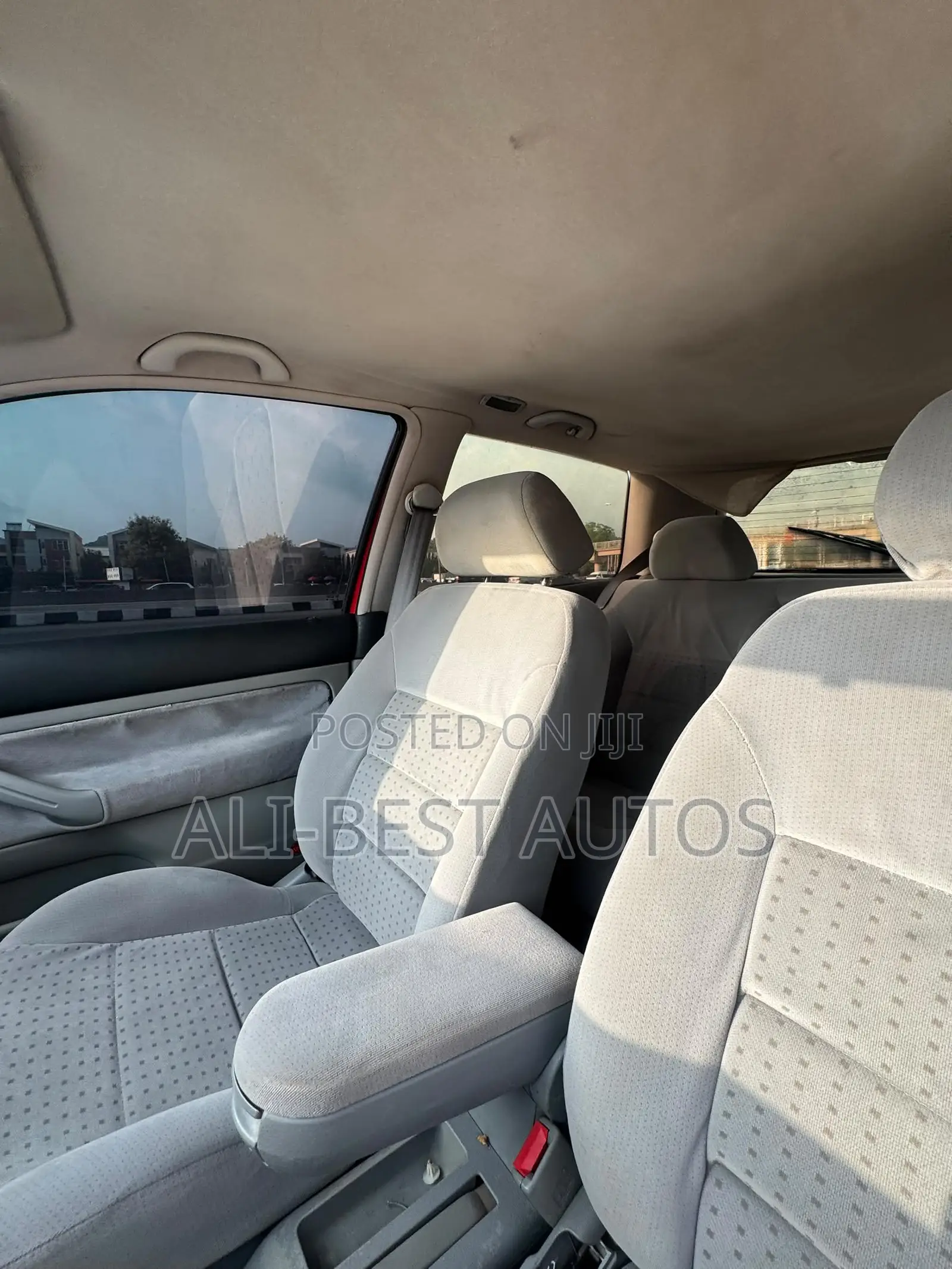 Volkswagen Golf 2005 Red