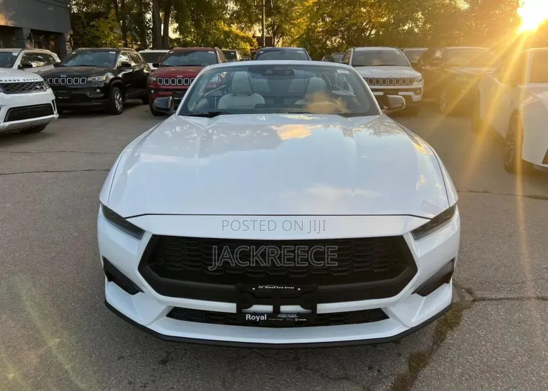 Ford Mustang 2024 White