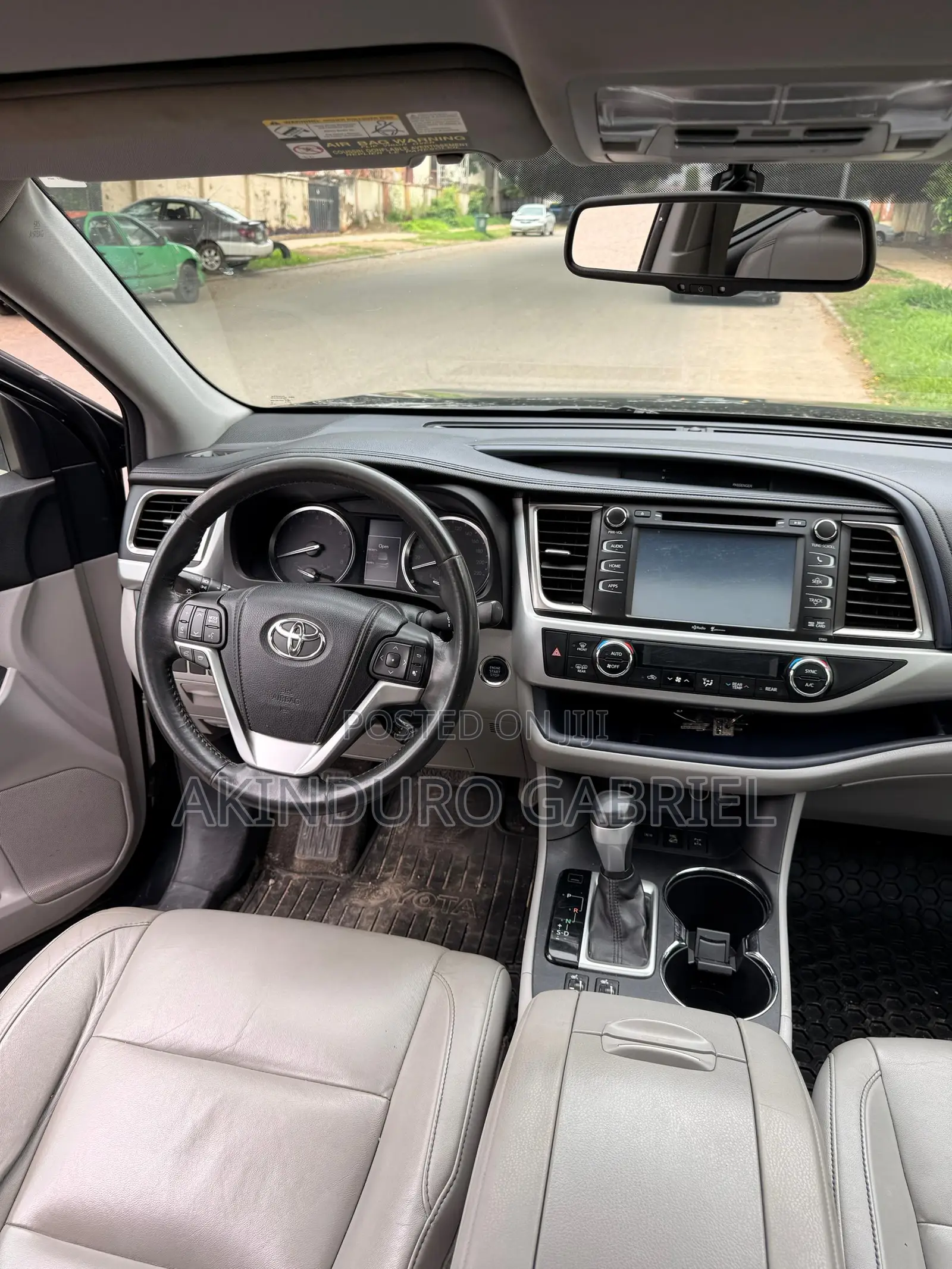 Toyota Highlander XLE 4x4 V6 (3.5L 6cyl 8A) 2017 Black
