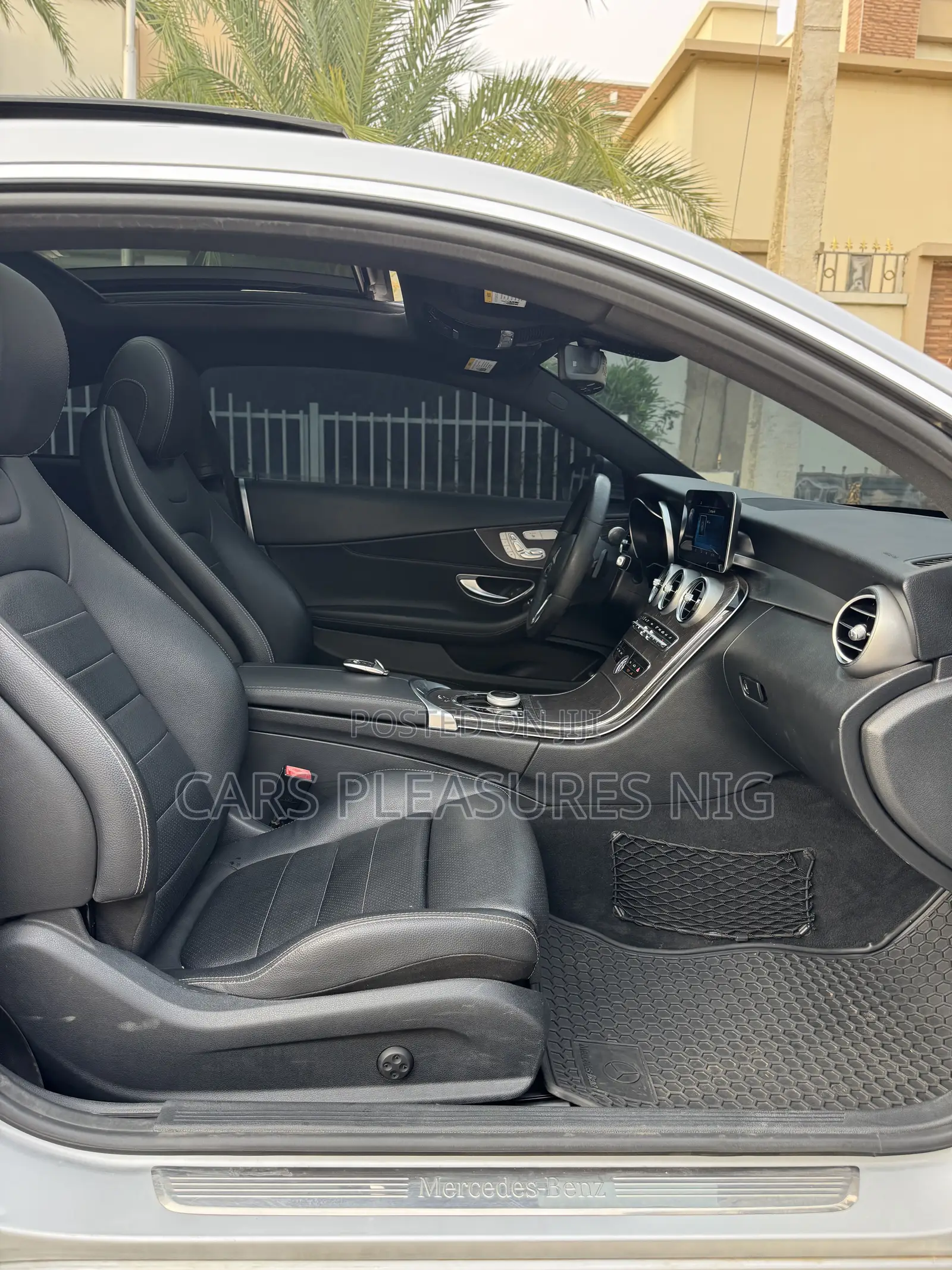 Mercedes-Benz C300 2020 Silver