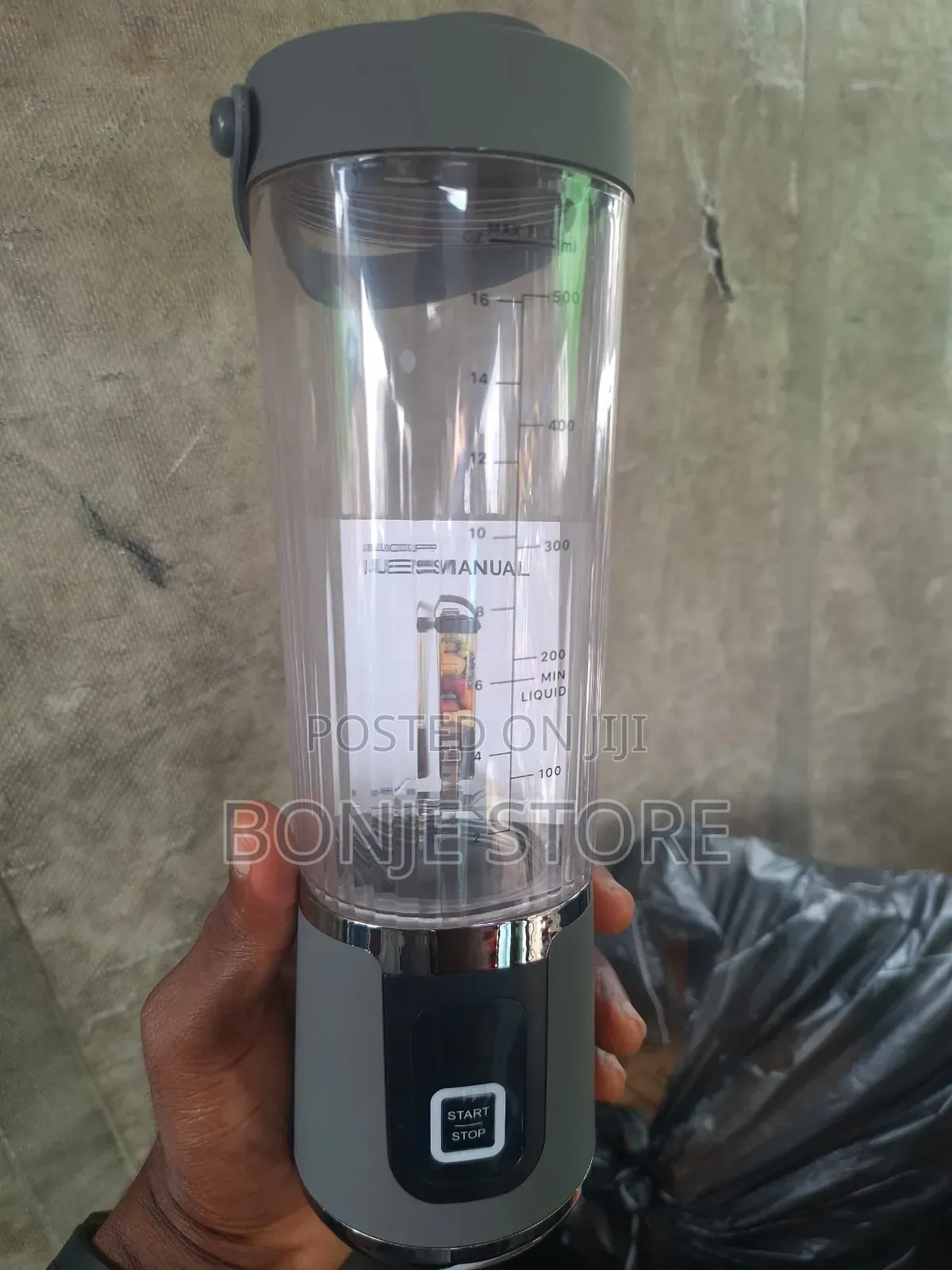 Personal Smoothie Maker With 4 Stainless Steel Blades for Ice Crushing