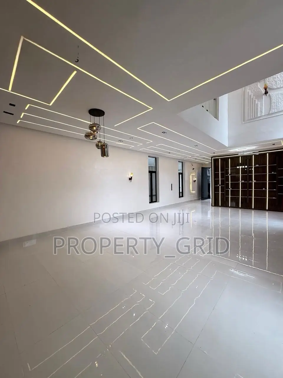 5bdrm Duplex in Lekki Palm City for sale