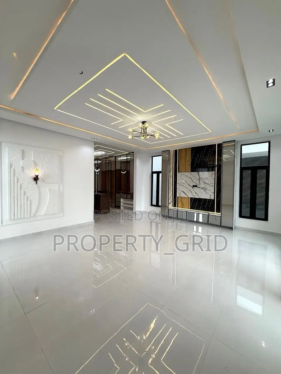 5bdrm Duplex in Lekki Palm City for sale
