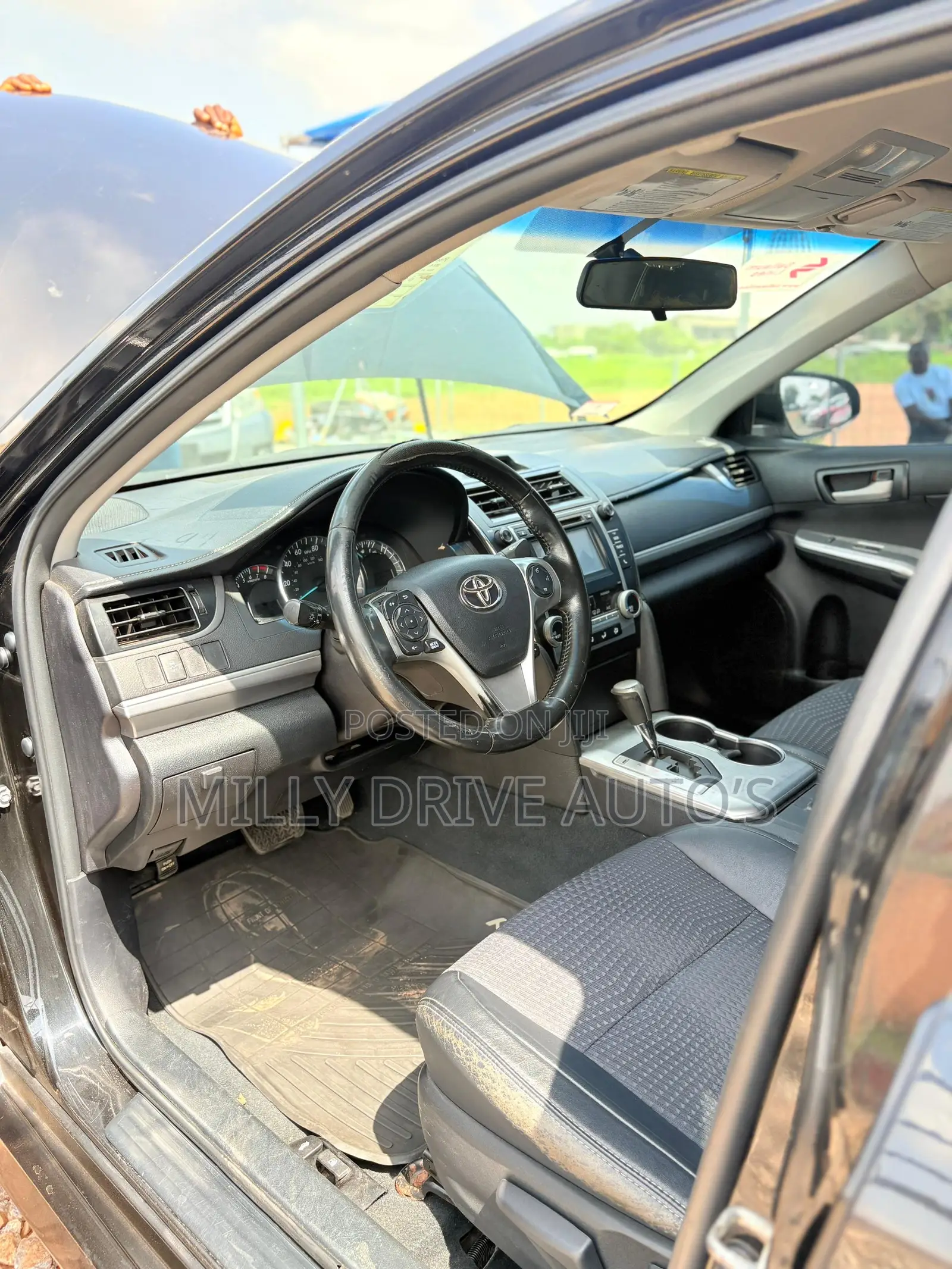 Toyota Camry SE 4dr Sedan (2.5L 4cyl 6A) 2013 Black