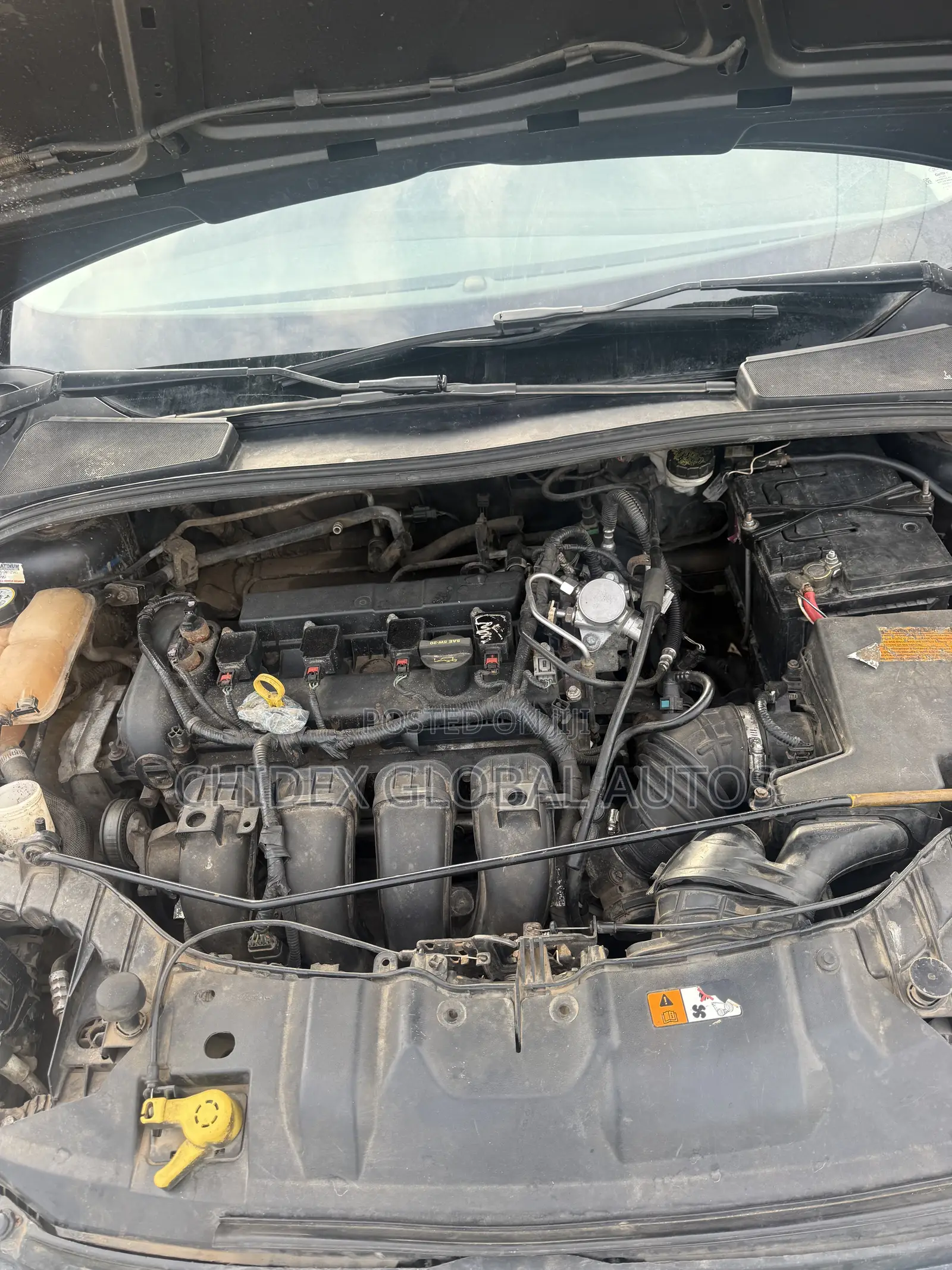 Ford Focus SE Sedan FWD (2.0L 4cyl 5M) 2013 Black