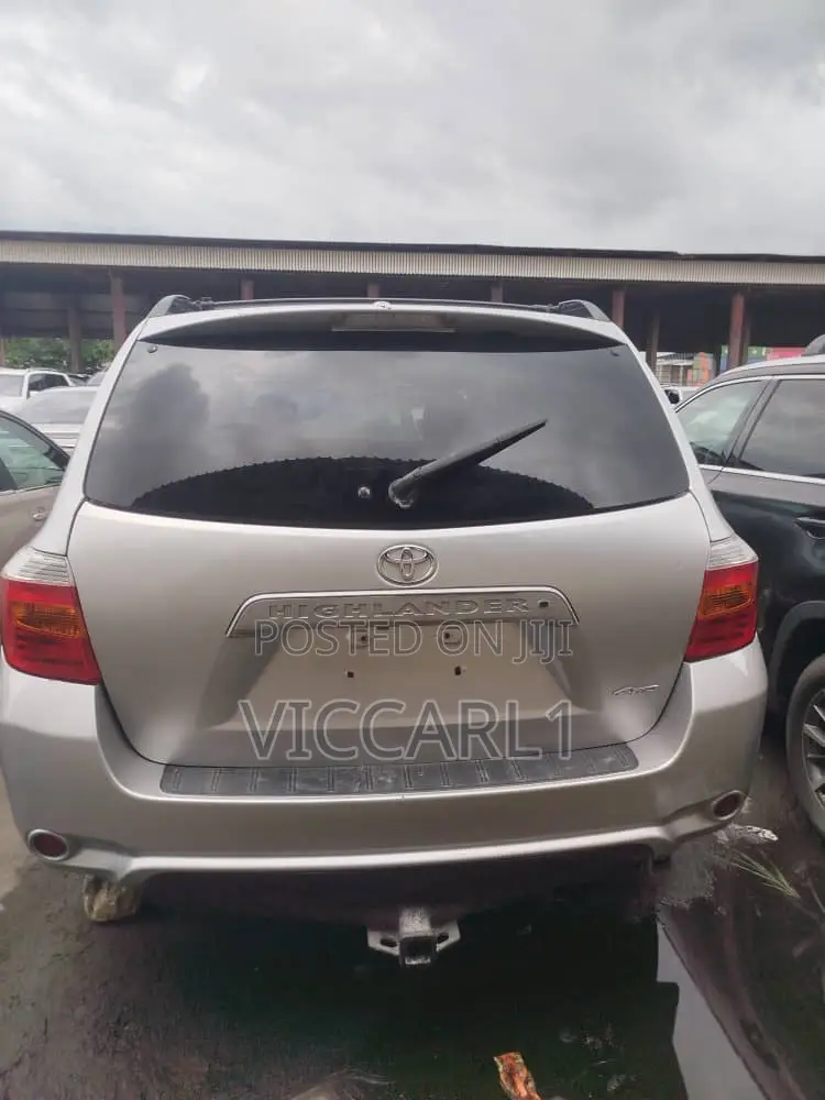 Toyota Highlander 2010 Gray