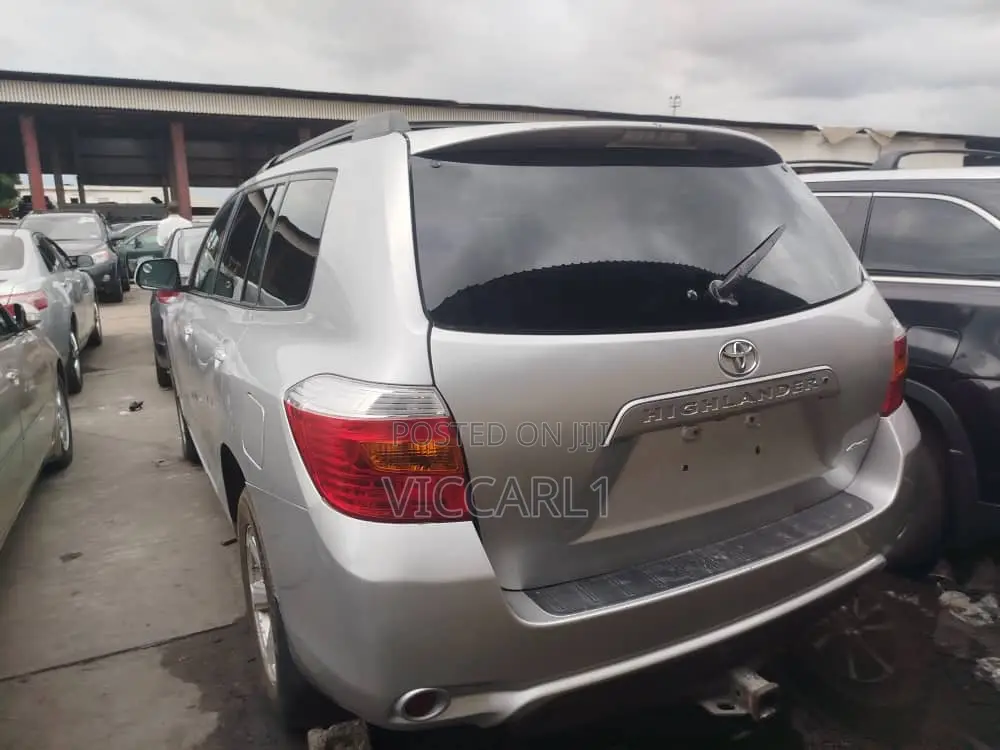 Toyota Highlander 2010 Gray