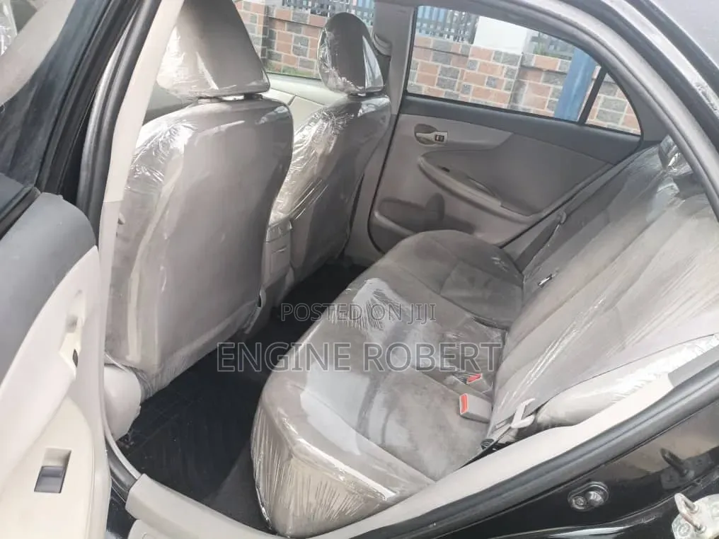 Toyota Corolla 2010 Black