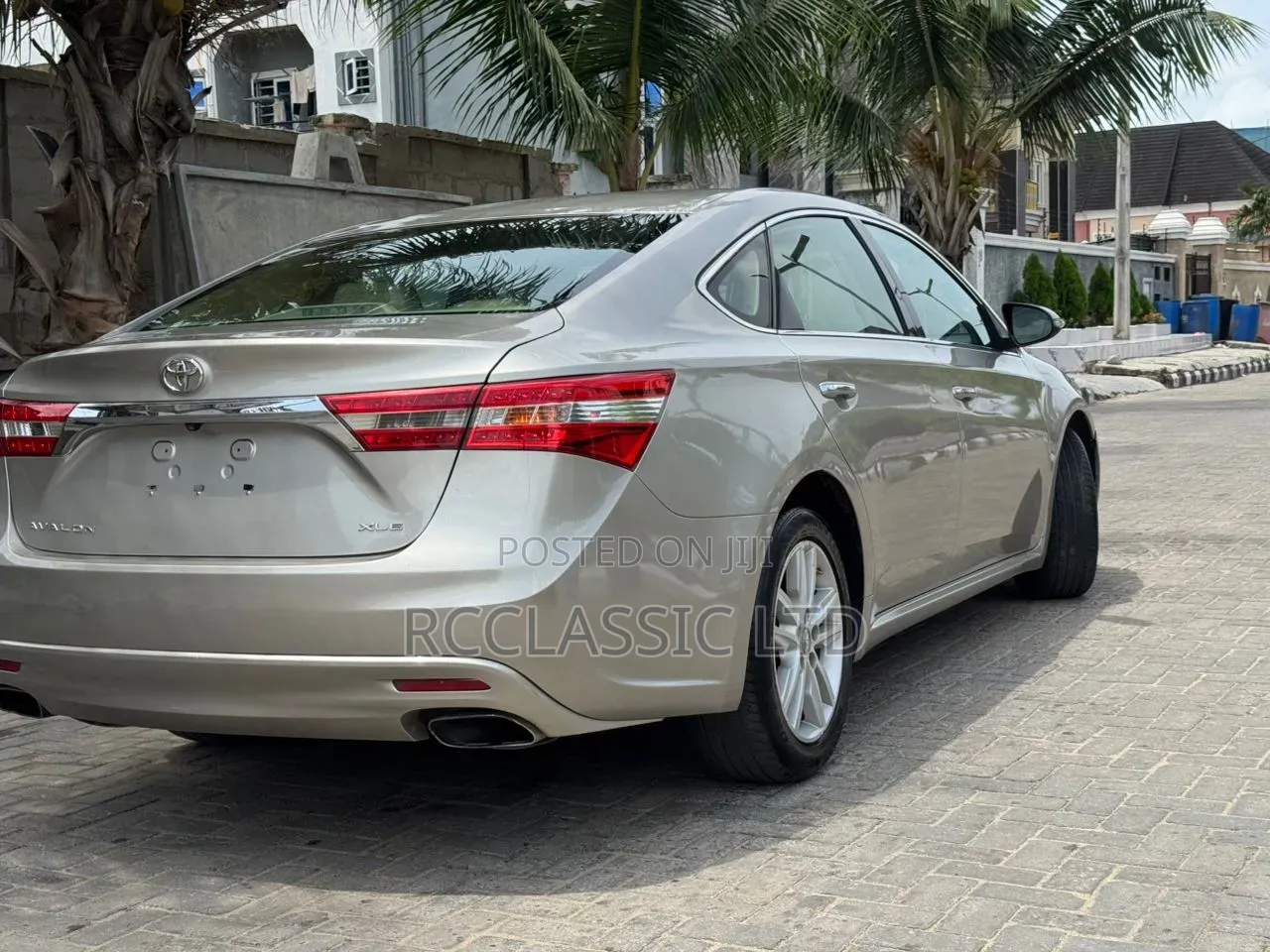 Toyota Avalon 2014 Gold