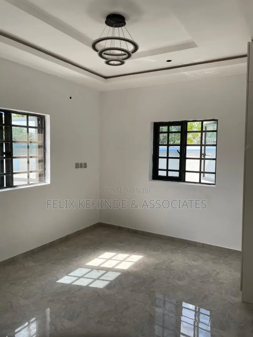 2bdrm Block of Flats in Ring Road for rent